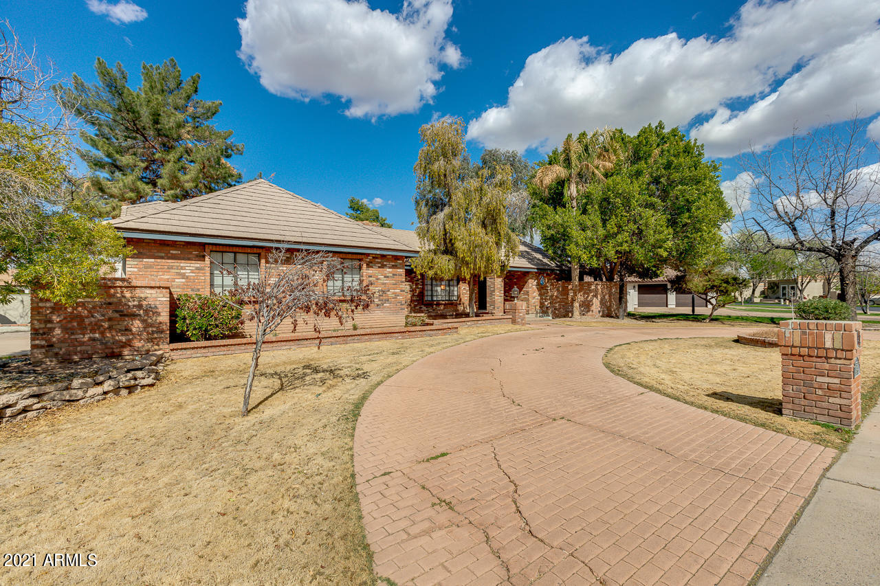 32 North Riata Street Gilbert, AZ 85234 - Photo 4 of 38 04-Riata