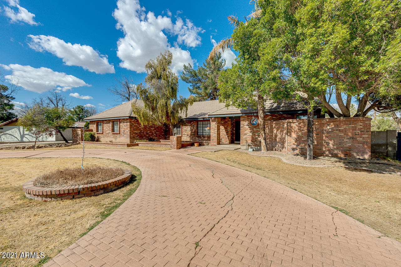 32 North Riata Street Gilbert, AZ 85234 - Photo 6 of 38 06-Riata