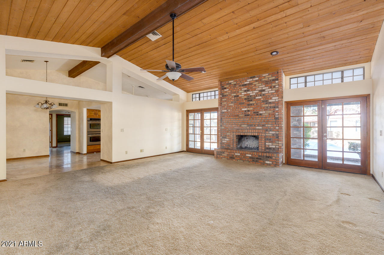 32 North Riata Street Gilbert, AZ 85234 - Photo 7 of 38 07-Riata