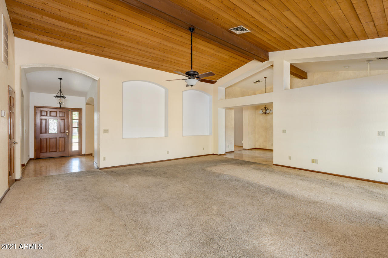 32 North Riata Street Gilbert, AZ 85234 - Photo 8 of 38 08-Riata