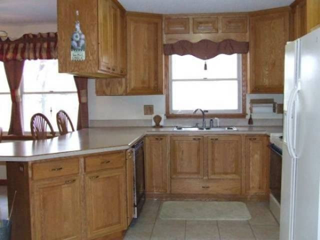 3298 Reynolds Road Jackson, MI 49201 - Photo 6 of 11 Photo 6