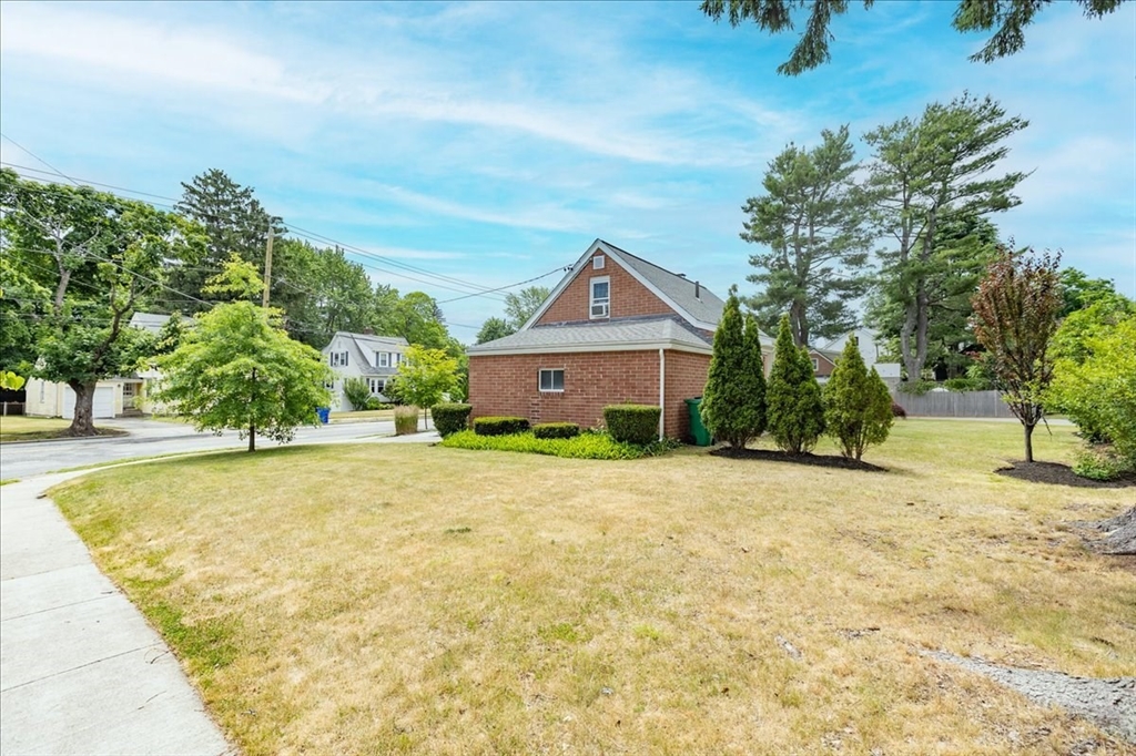 47 Cherry Street Newton, MA 02465 - Photo 33 of 41