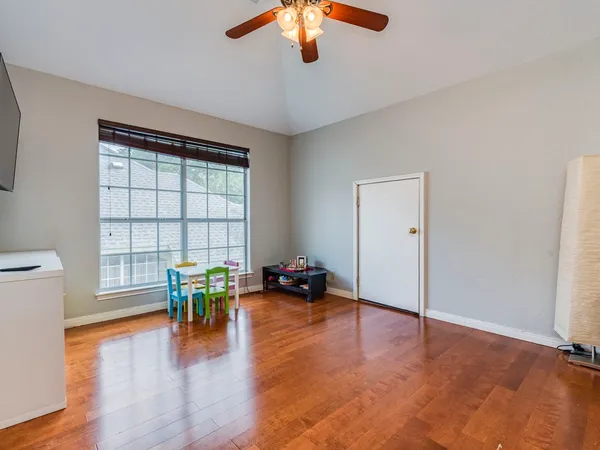 $3,995 | 5847 Back Bay Lane, Austin, TX 78739