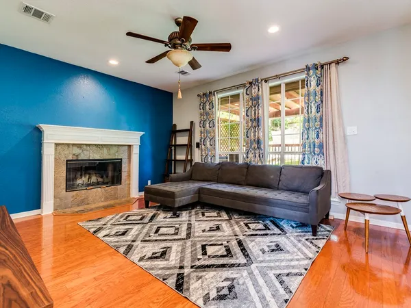 $3,995 | 5847 Back Bay Lane, Austin, TX 78739