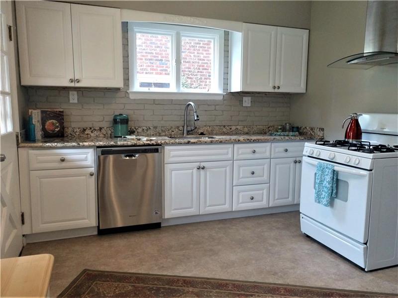 1210 Ingham Street Pittsburgh, PA 15212 - Photo 12 of 23 Gallery Image 12