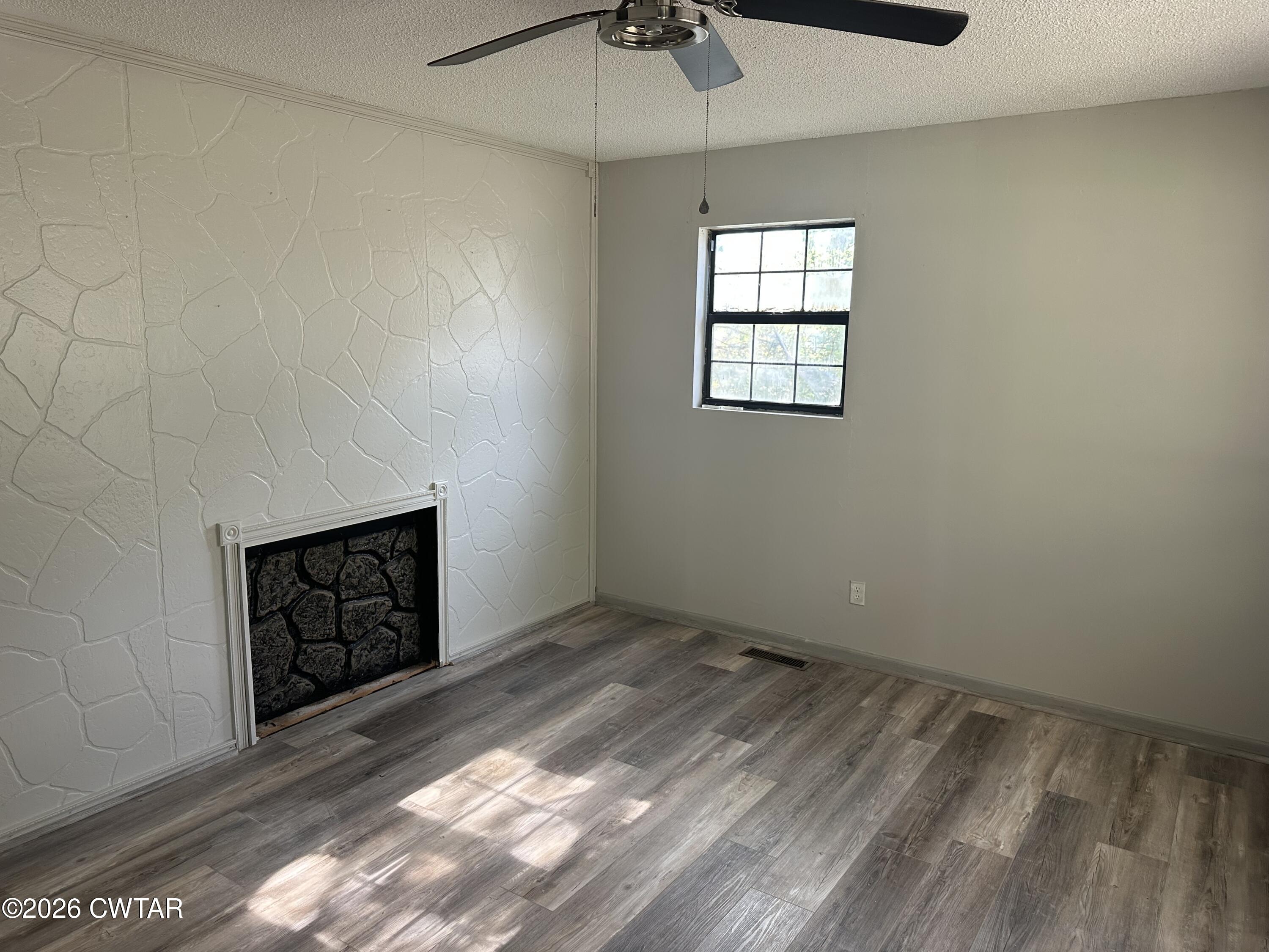 23 Elmer Miller Road Trenton, TN 38382 - Photo 4 of 9 IMG_1206