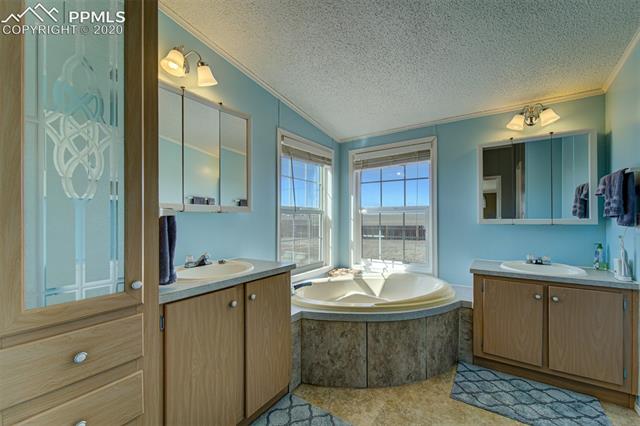 8050 Edison Road Yoder, CO 80864 - Photo 23 of 34 Nice place to soak the day away.