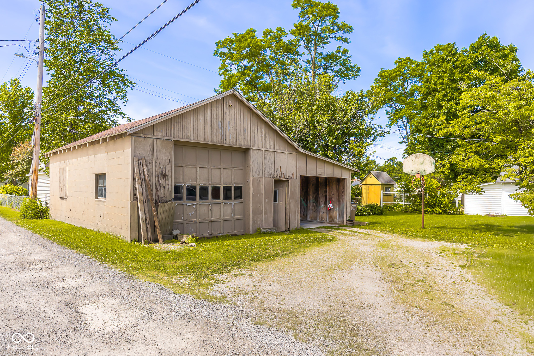 2411 Ohio Avenue Columbus, IN 47201 - Photo 49 of 49