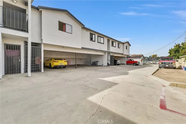 $1,716,000 | 11230 Louise Avenue, Lynwood, CA 90262