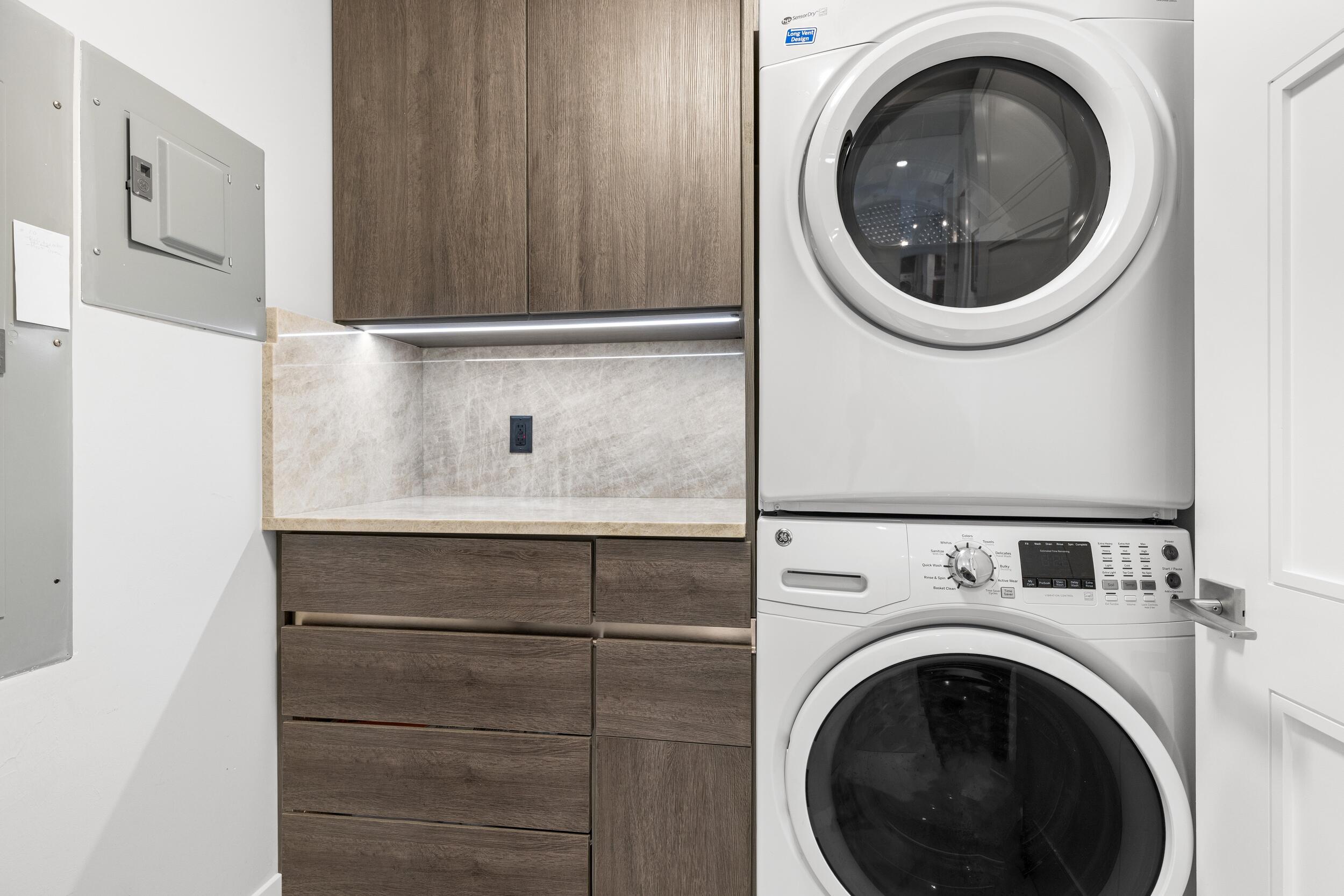 155 East Boca Raton Road, Unit 715 Boca Raton, FL 33432 - Photo 29 of 54 Laundry