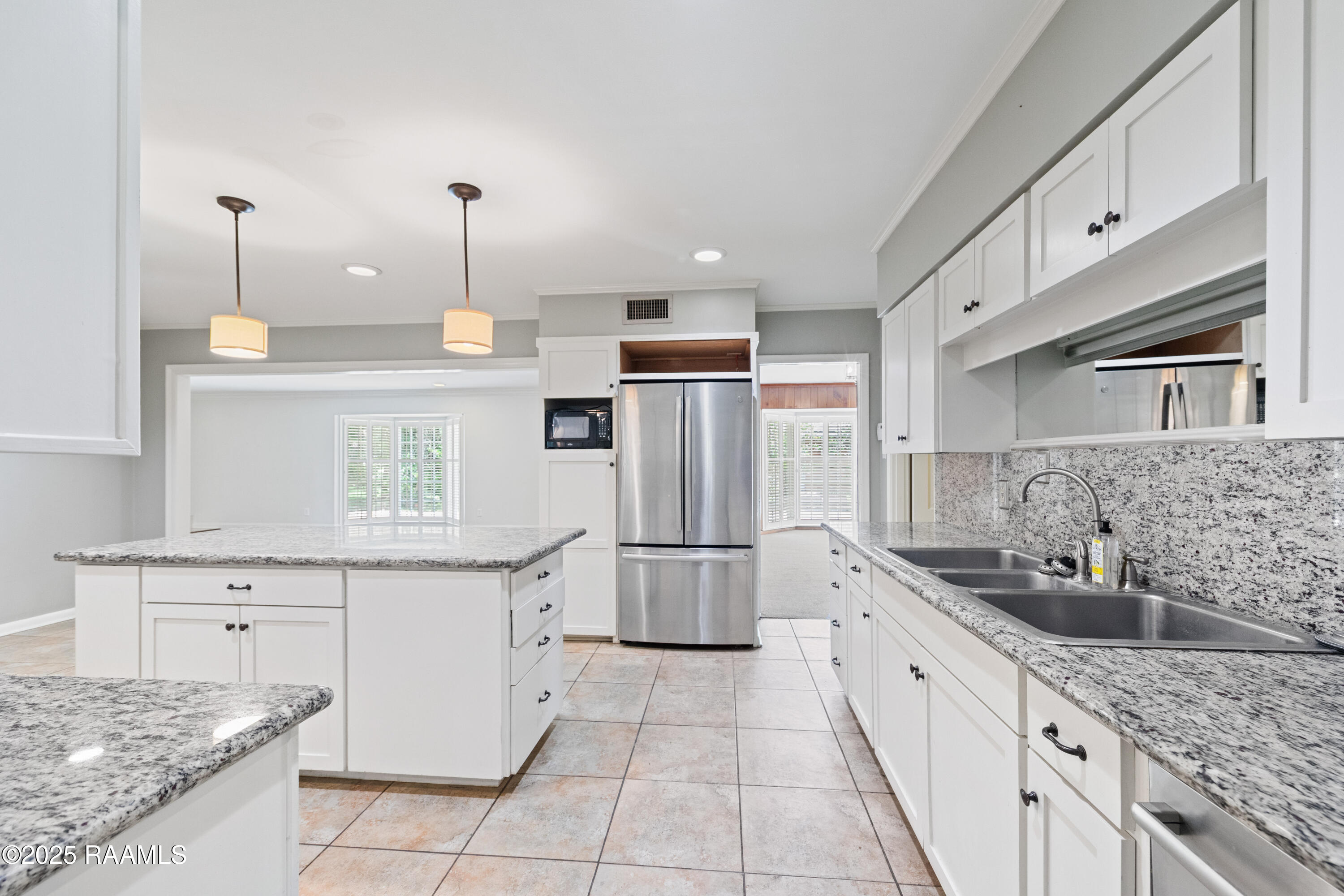 119 Beverly Drive Lafayette, LA 70503 - Photo 12 of 47 119Beverly-48