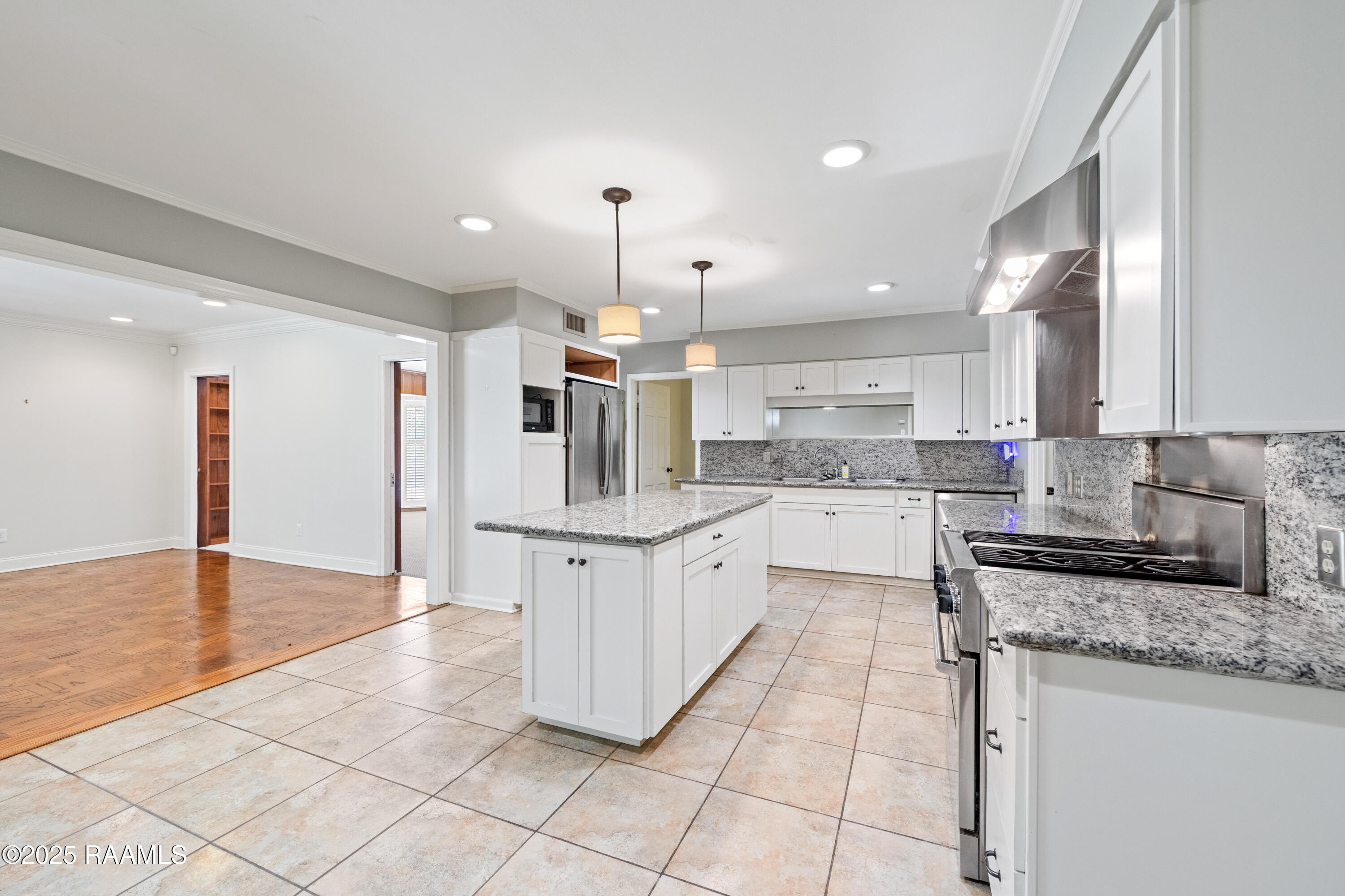 119 Beverly Drive Lafayette, LA 70503 - Photo 10 of 47 119Beverly-42