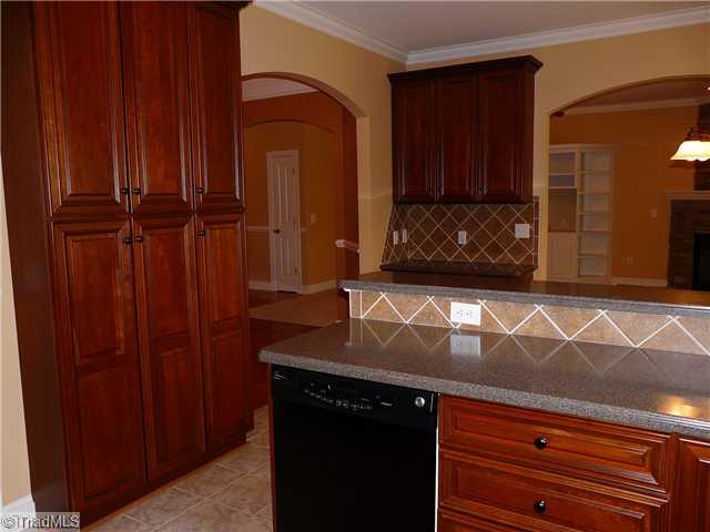 2423 Addison Boulevard High Point, NC 27262 - Photo 6 of 16 Kitchen.