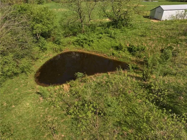 $215,000 | 9351 South 2700th Road, Harwood, MO 64750