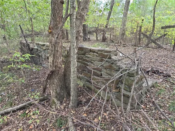 $215,000 | 9351 South 2700th Road, Harwood, MO 64750