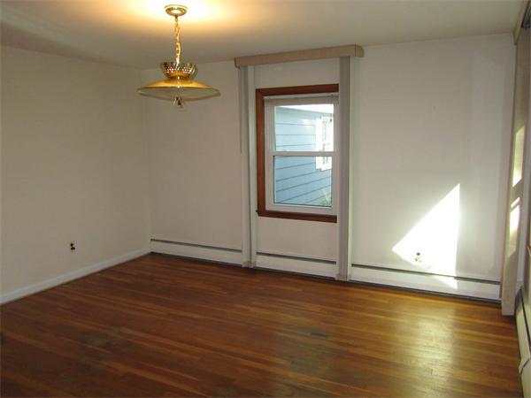 18 Glen Road Topsfield, MA 01983 - Photo 5 of 16 Gallery Image 5