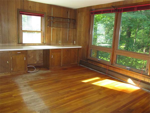 18 Glen Road Topsfield, MA 01983 - Photo 6 of 16 Gallery Image 6