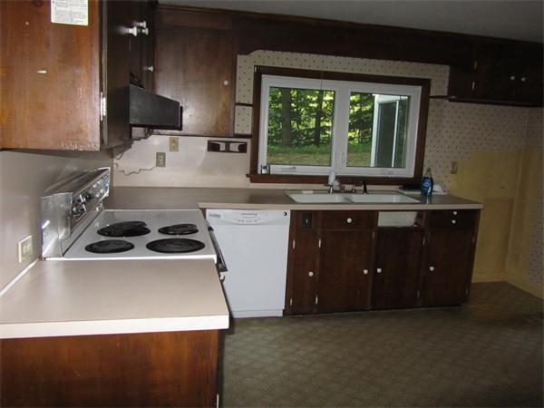 18 Glen Road Topsfield, MA 01983 - Photo 8 of 16 Gallery Image 8