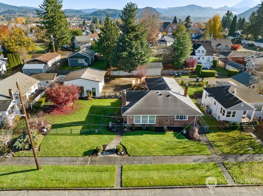2007 Park Enumclaw Wa 98022 Enumclaw, WA 98022 - Photo 2 of 34 an aerial view of a house with a yard