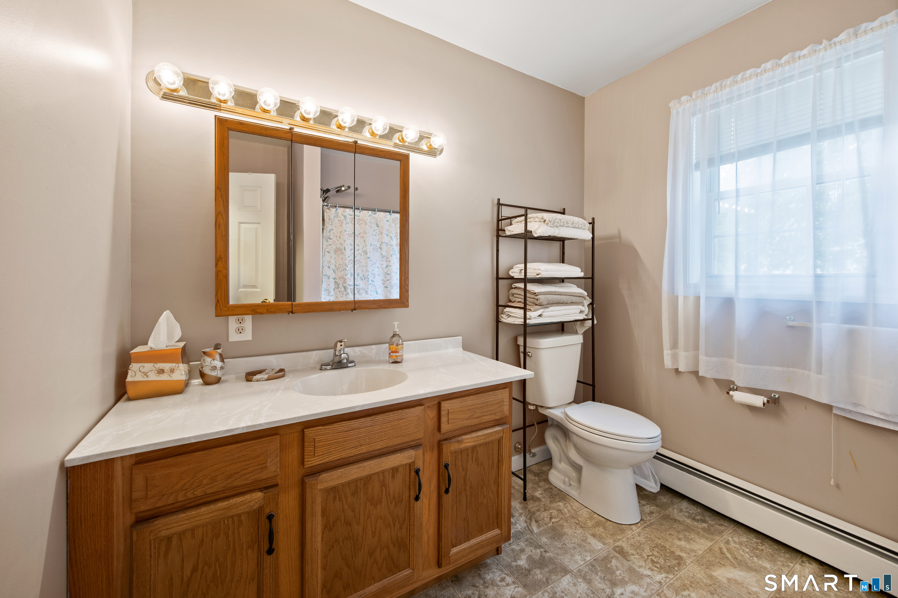 124 Russell Street Waterbury, CT 06708 - Photo 19 of 28 Gallery Image 19