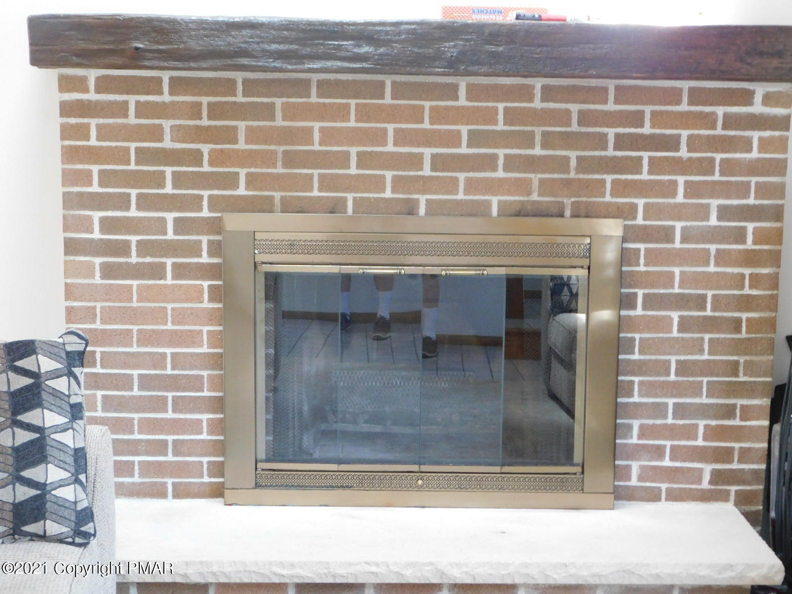 48 Robertson Road Jim Thorpe, PA 18229 - Photo 11 of 25 WOOD BURNING FIREPLACE