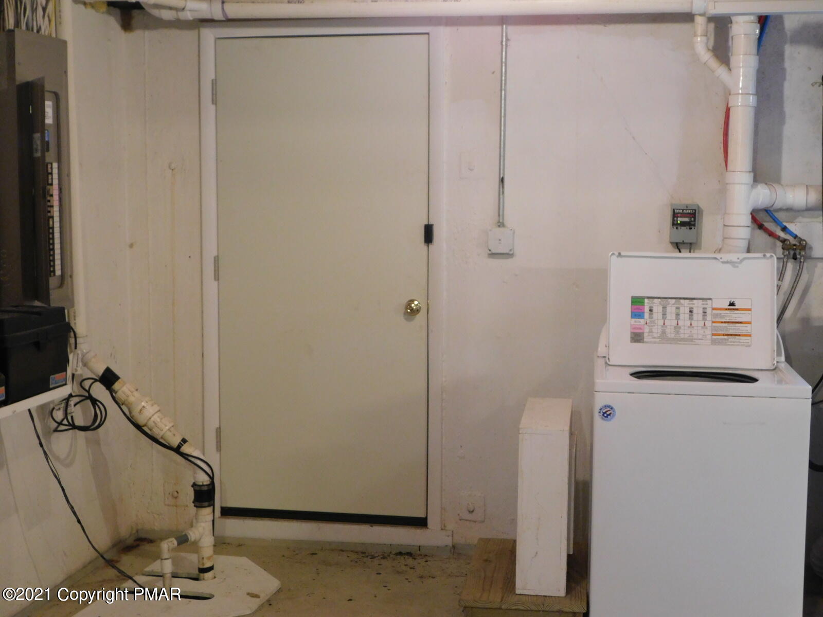48 Robertson Road Jim Thorpe, PA 18229 - Photo 23 of 25 BASEMENT ENTRANCE