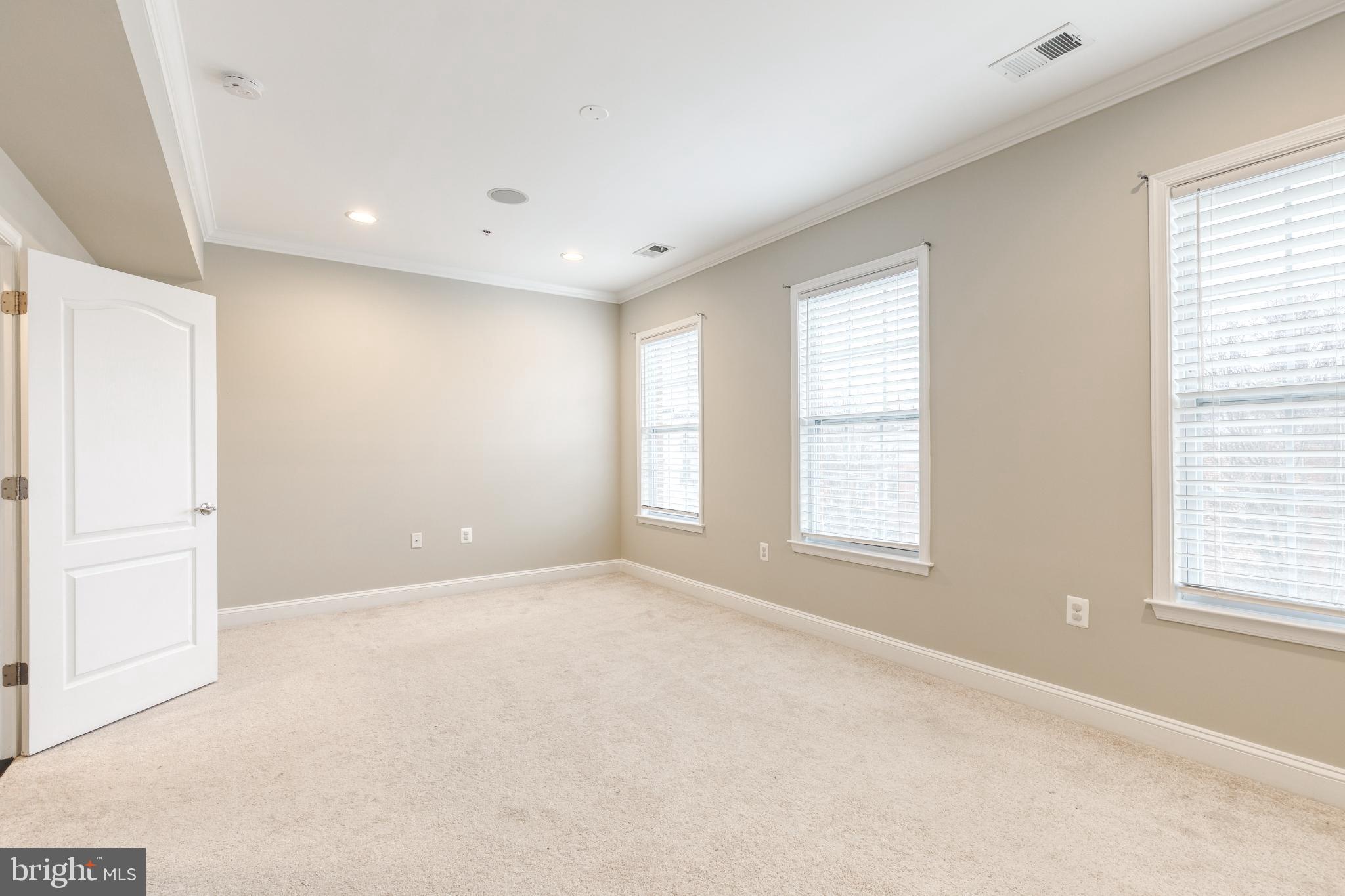 3307 Fait Avenue Baltimore, MD 21224 - Photo 21 of 26 a view of an empty room with a window