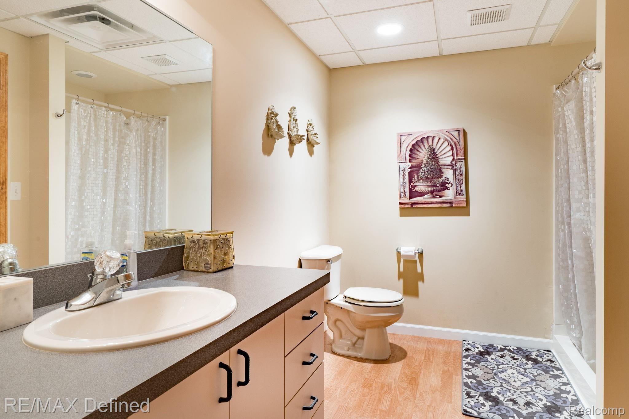 1927 Brookfield Road Rochester, MI 48306 - Photo 47 of 62 47-web-or-mls-1927-Brookfield-Ct-47.jpg