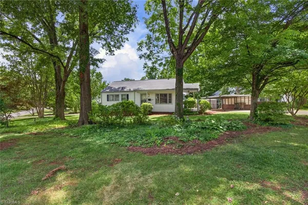 $249,900 | 1205 Quail Drive, Greensboro, NC 27408