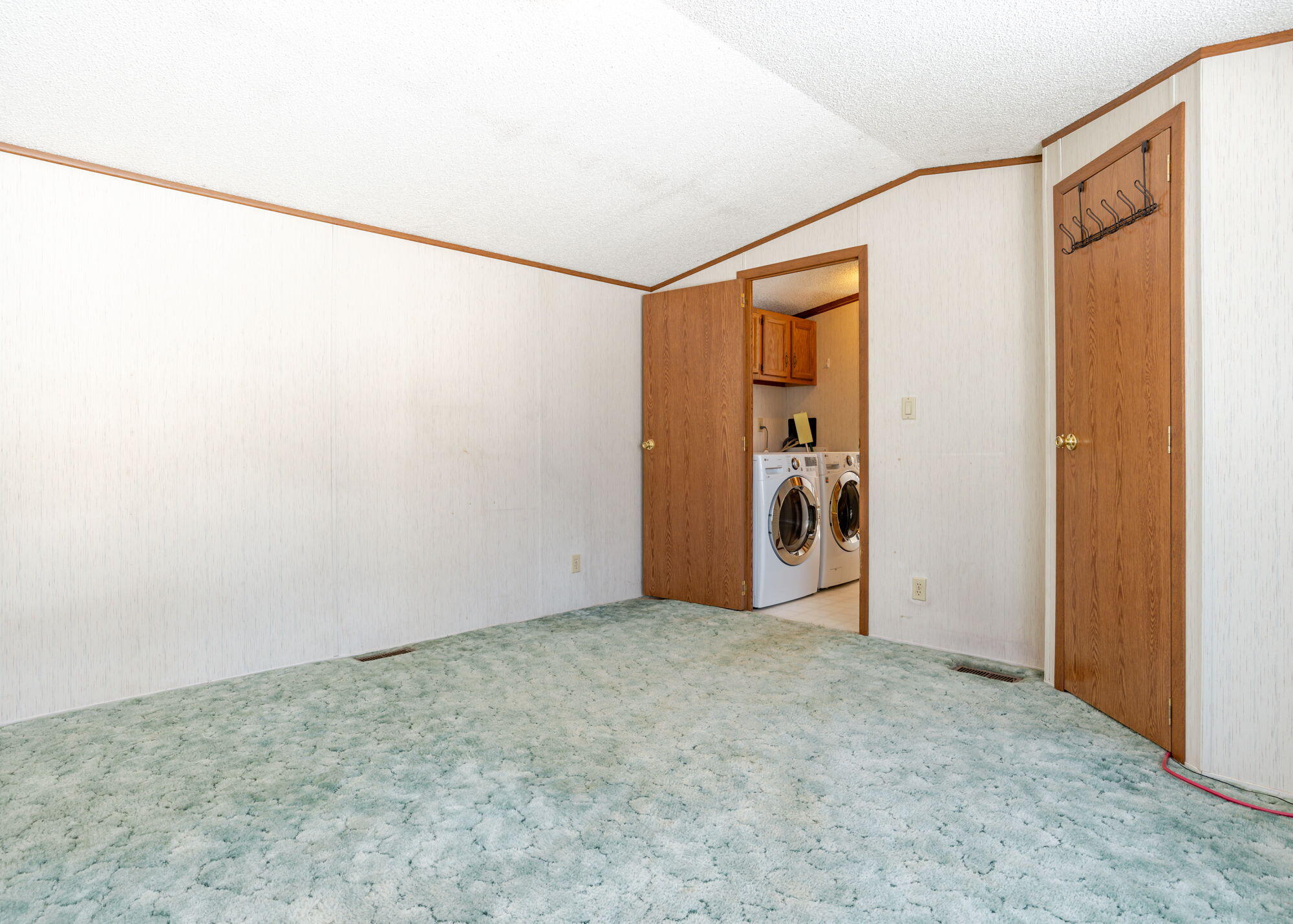 69 Fowle Hill Road Wiscasset, ME 04578 - Photo 15 of 32 69 Fowle Hill Rd
