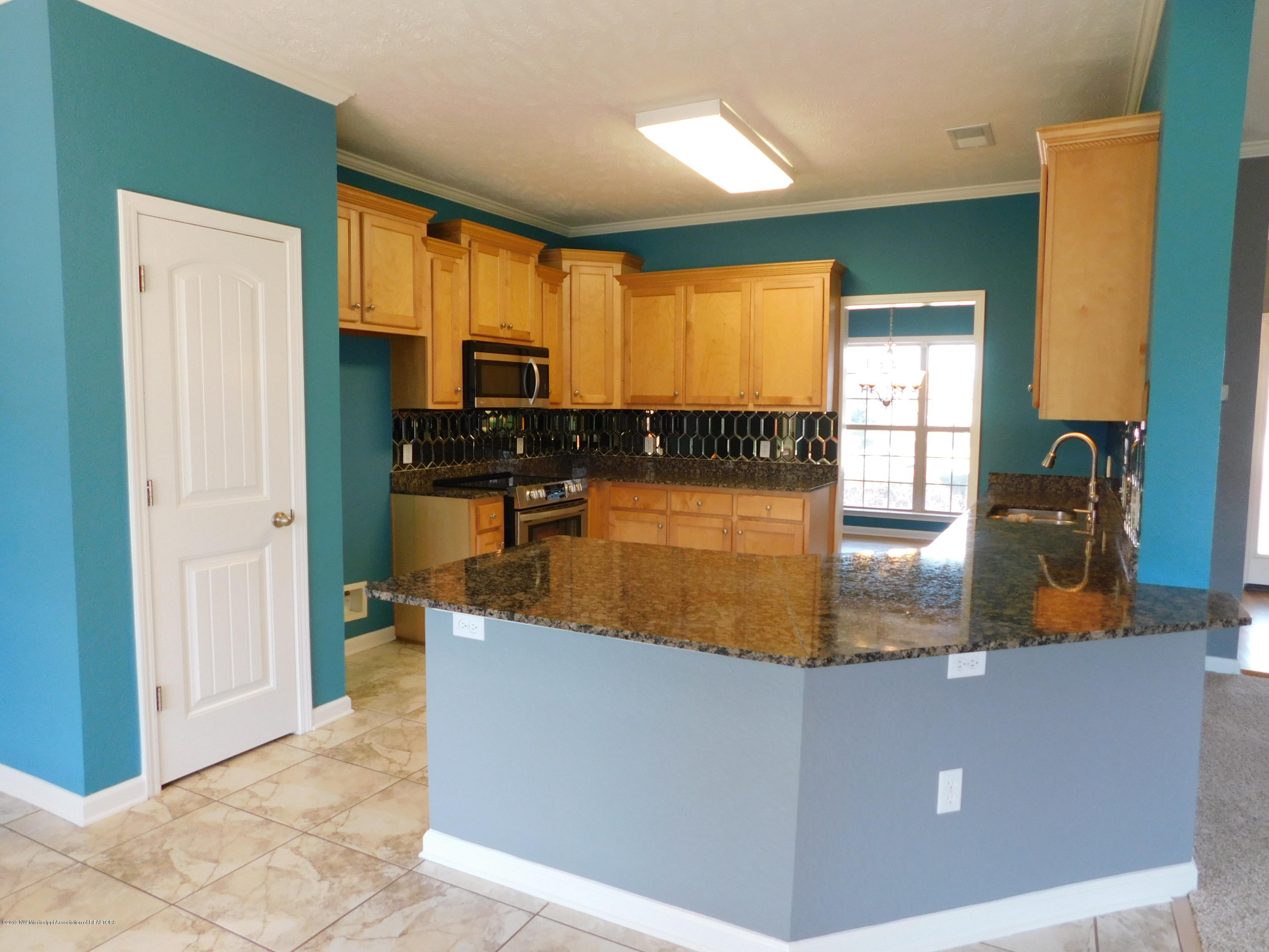 6103 Coleman Road Olive Branch, MS 38654 - Photo 11 of 42 kitchen