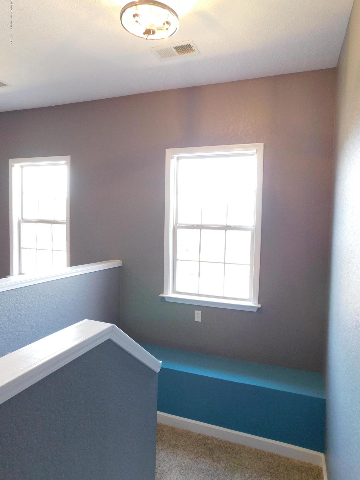 6103 Coleman Road Olive Branch, MS 38654 - Photo 22 of 42 window seat