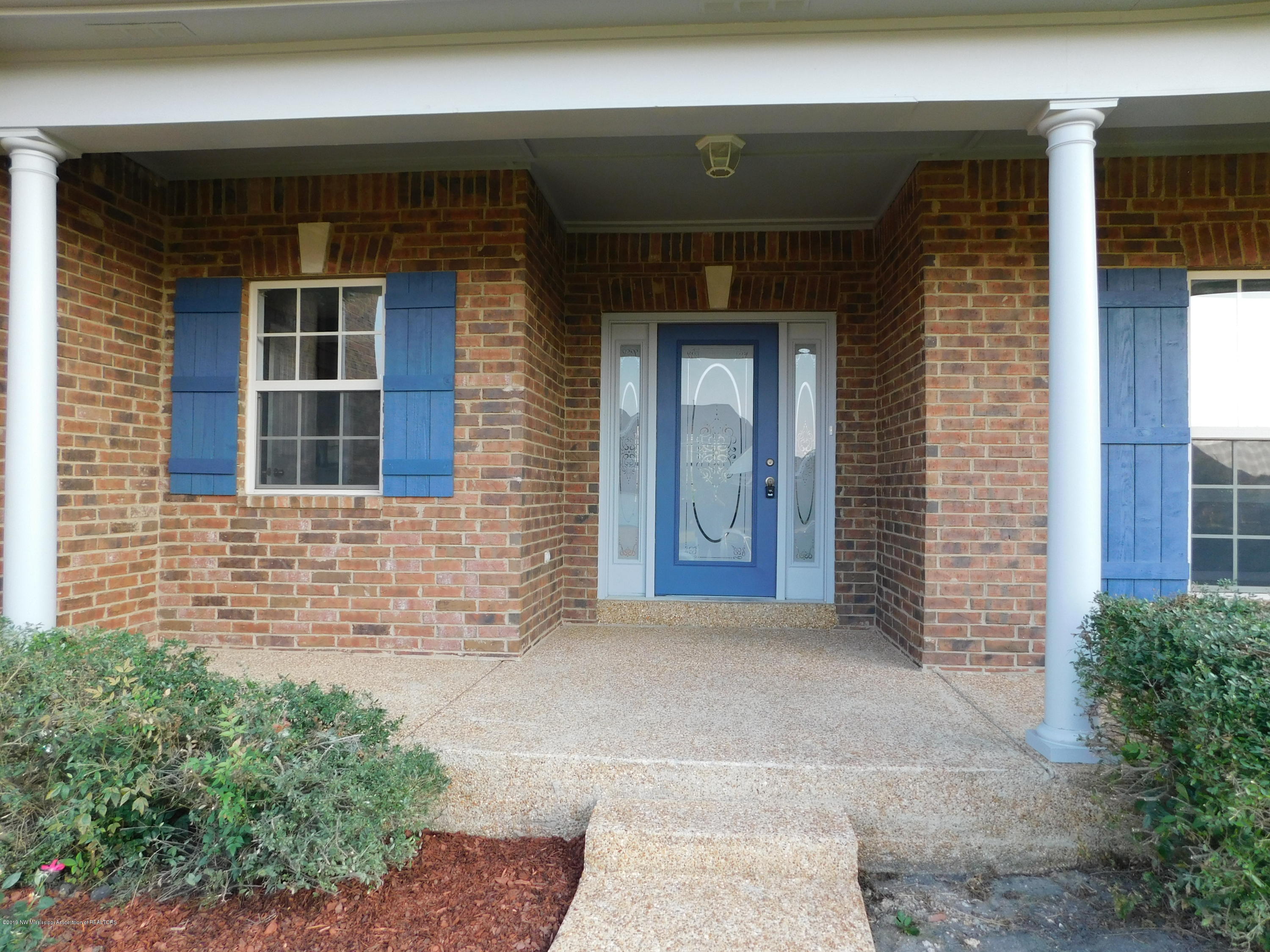 6103 Coleman Road Olive Branch, MS 38654 - Photo 3 of 42 covered porch