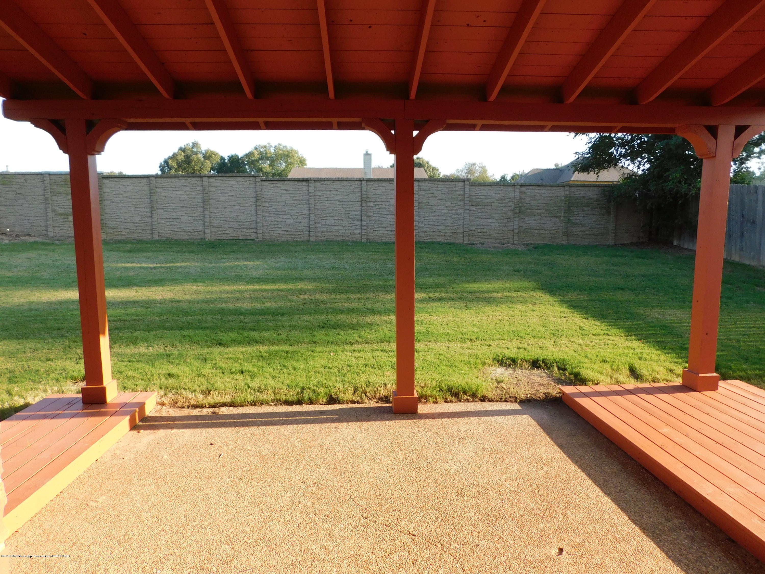 6103 Coleman Road Olive Branch, MS 38654 - Photo 35 of 42 covered patio
