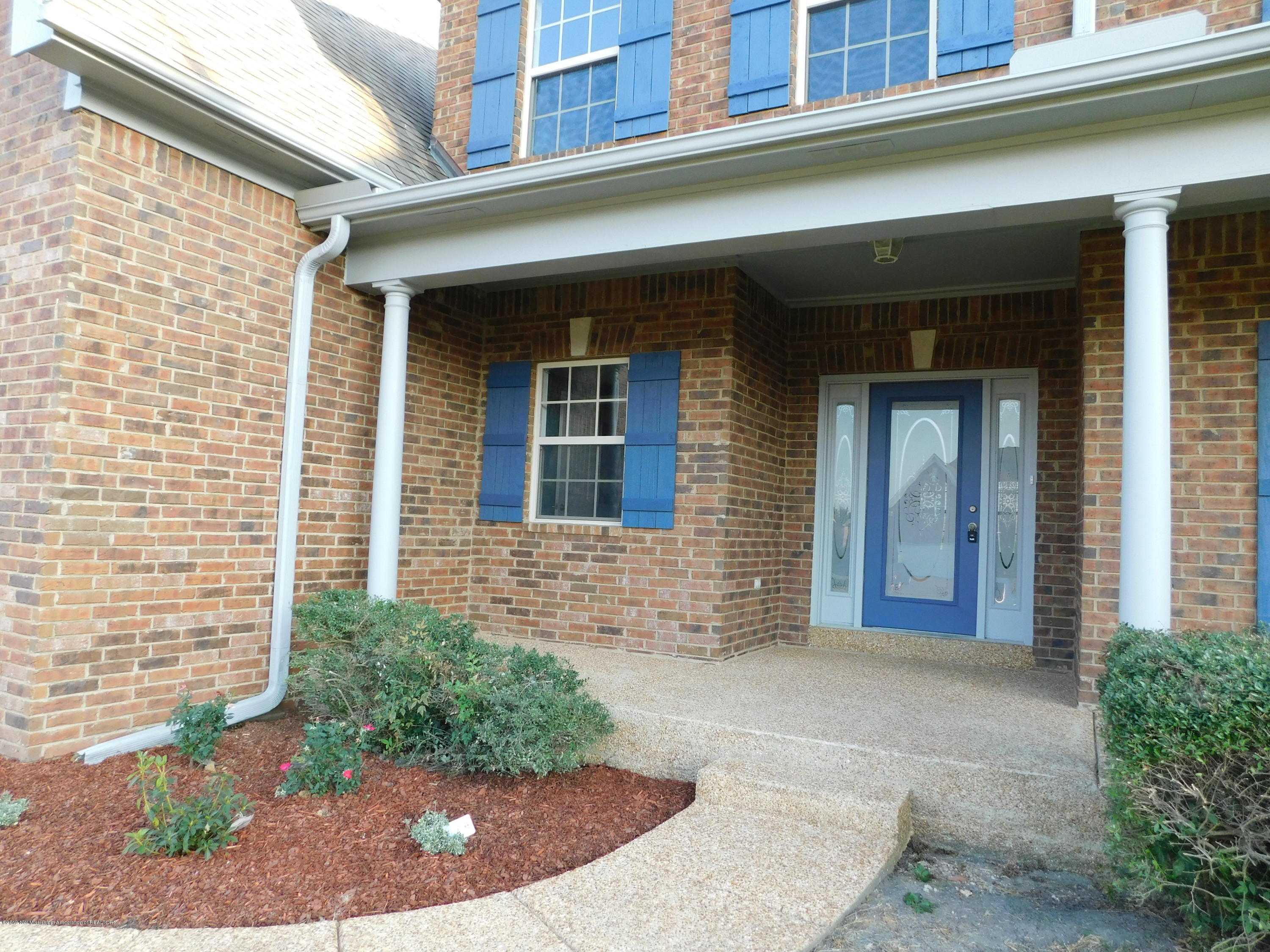 6103 Coleman Road Olive Branch, MS 38654 - Photo 4 of 42 covered porch