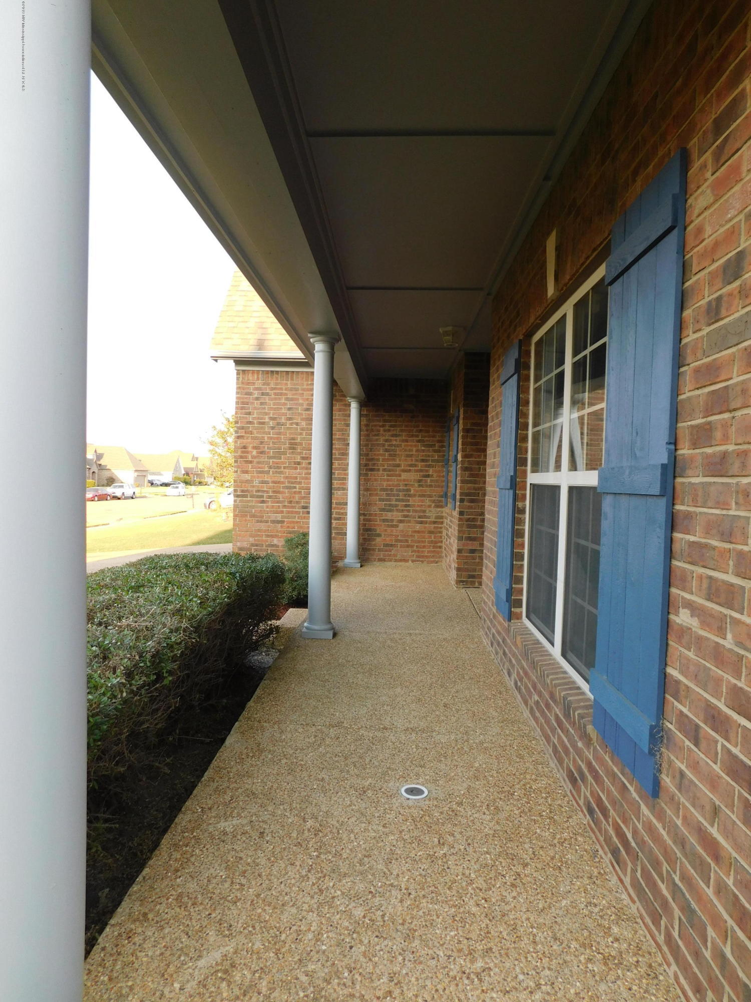 6103 Coleman Road Olive Branch, MS 38654 - Photo 5 of 42 covered porch