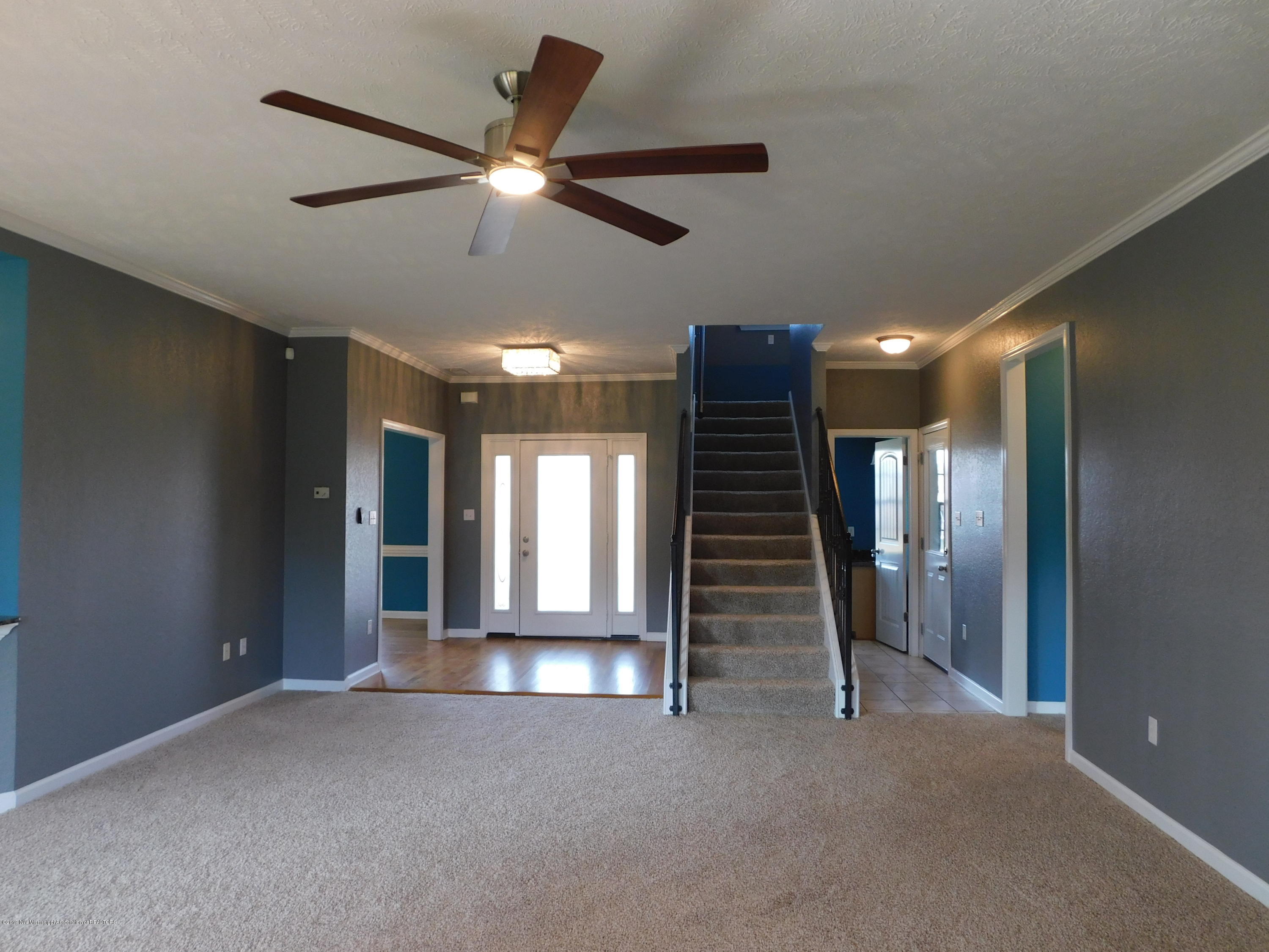 6103 Coleman Road Olive Branch, MS 38654 - Photo 7 of 42 great room