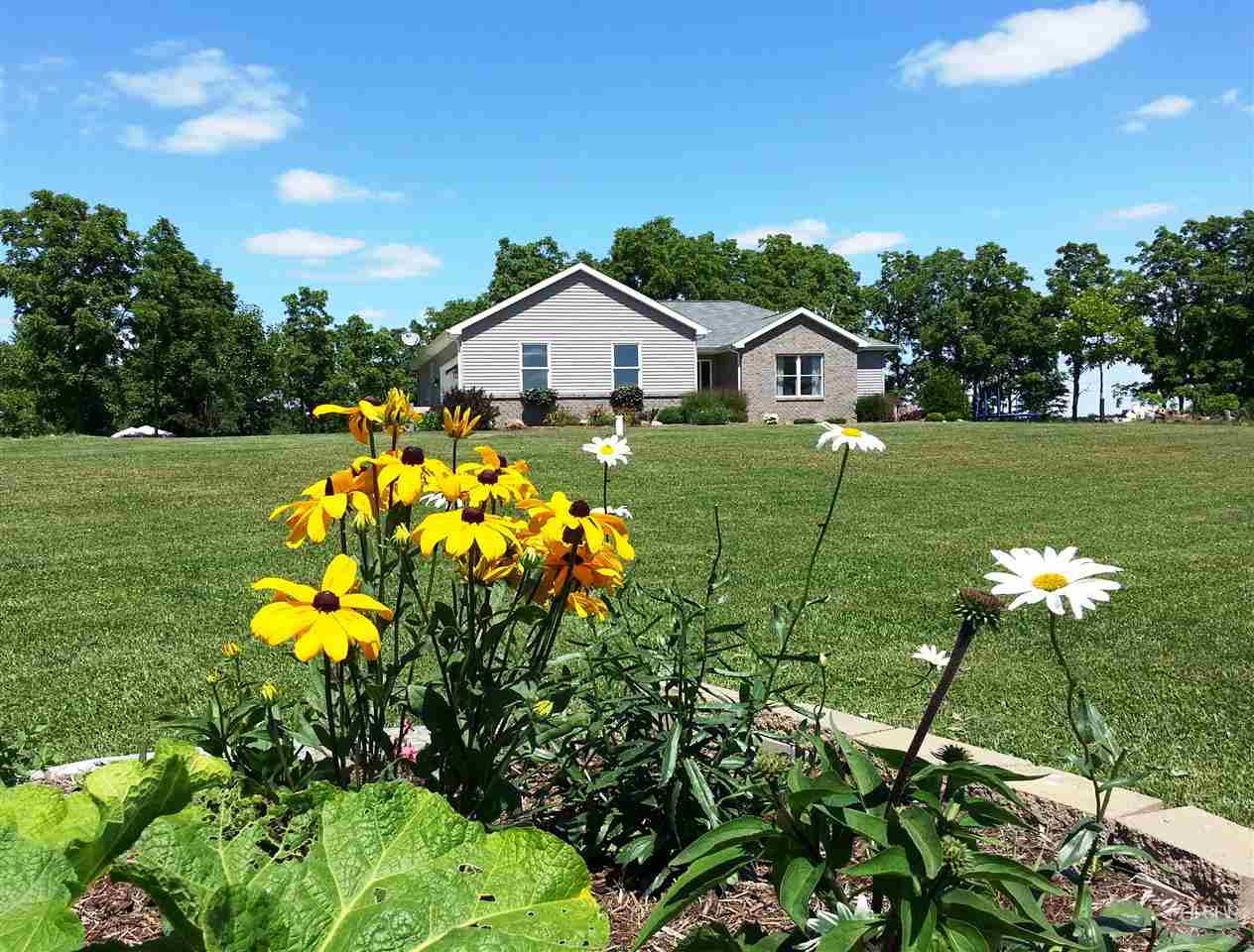 18006 Wesley Chapel Road Churubusco, IN 46723 - Photo 2 of 25 Gallery Image 2