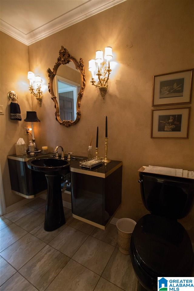 3986 Spring Valley Road Birmingham, AL 35223 - Photo 15 of 46