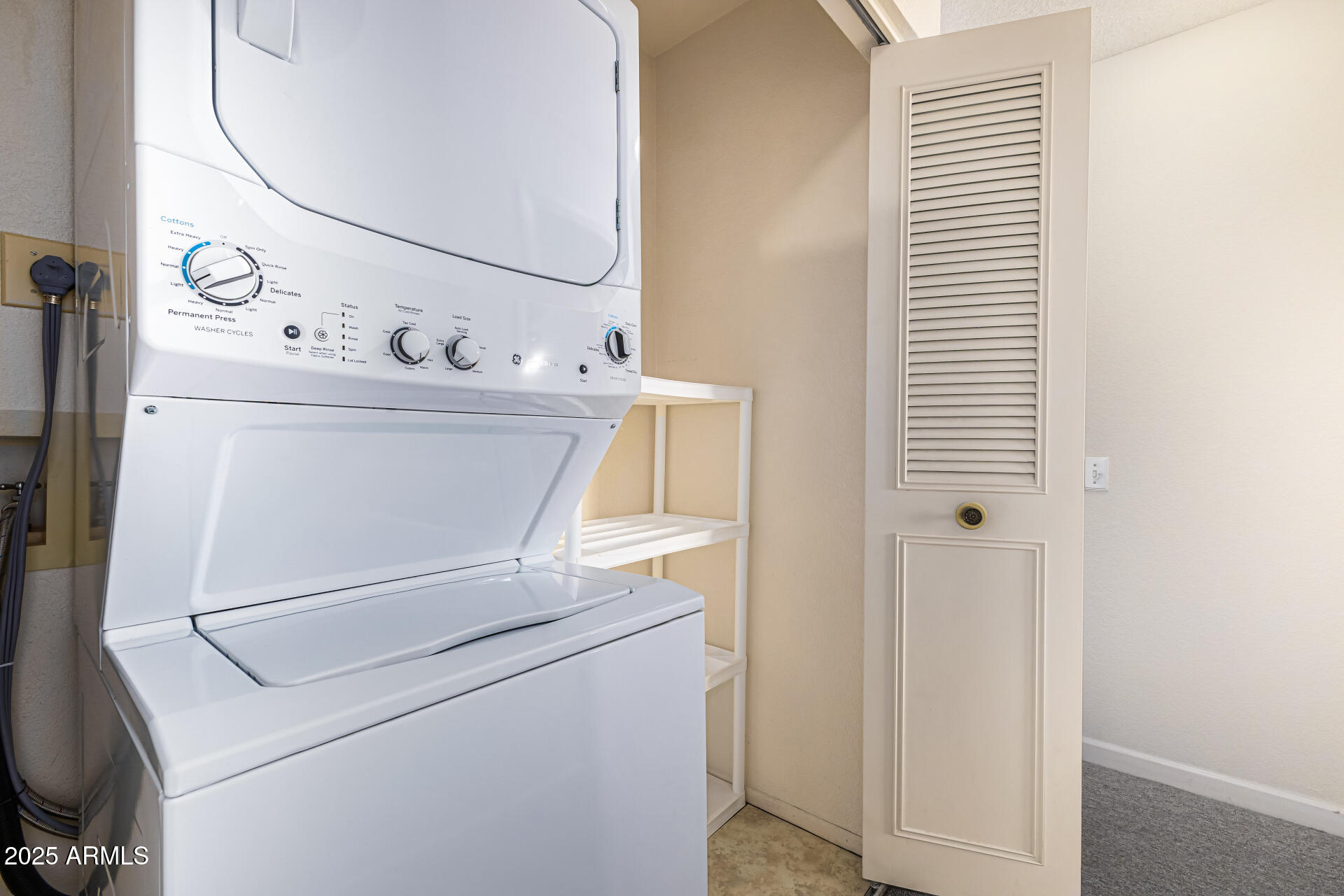 14300 West Bell Road, Unit 440 Surprise, AZ 85374 - Photo 23 of 40 a utility room with dryer and washer