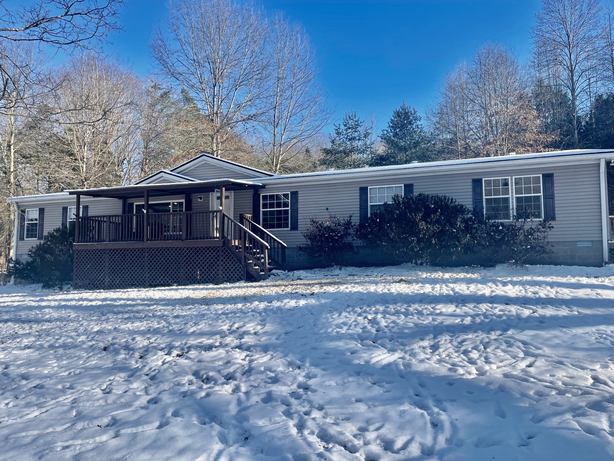 3063 Sweethome Road Chapmansboro, TN 37035 - Photo 41 of 55 a front view of a house with garden