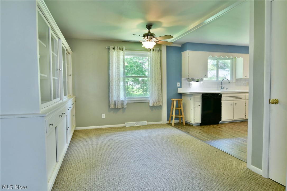 2141 North Road Northeast Warren, OH 44483 - Photo 13 of 50