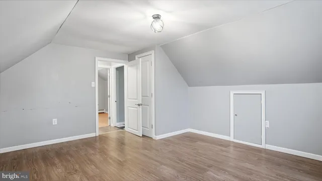 $294,500 | 25 Autumn Lane, Levittown, PA 19055