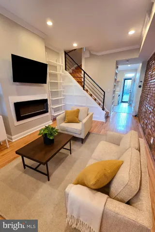 $2,950 | 1209 Florida Avenue Northeast, Washington, DC 20002