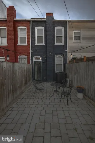 $2,950 | 1209 Florida Avenue Northeast, Washington, DC 20002