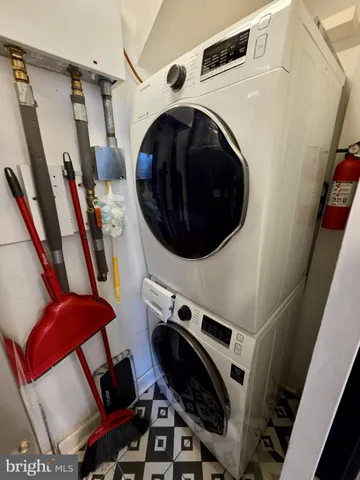 $2,950 | 1209 Florida Avenue Northeast, Washington, DC 20002