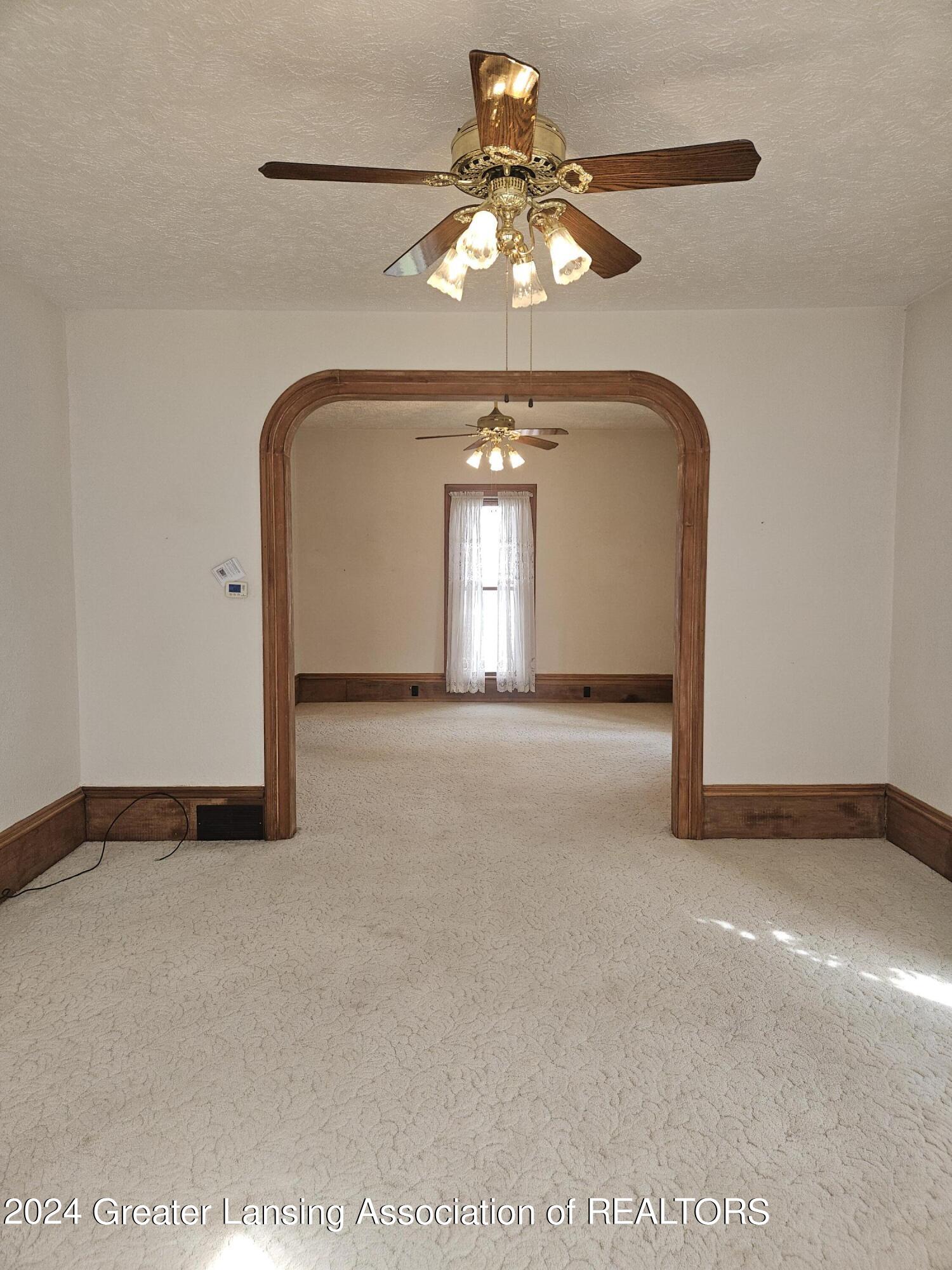 502 South Cochran Road Charlotte, MI 48813 - Photo 12 of 51 20240319_112755