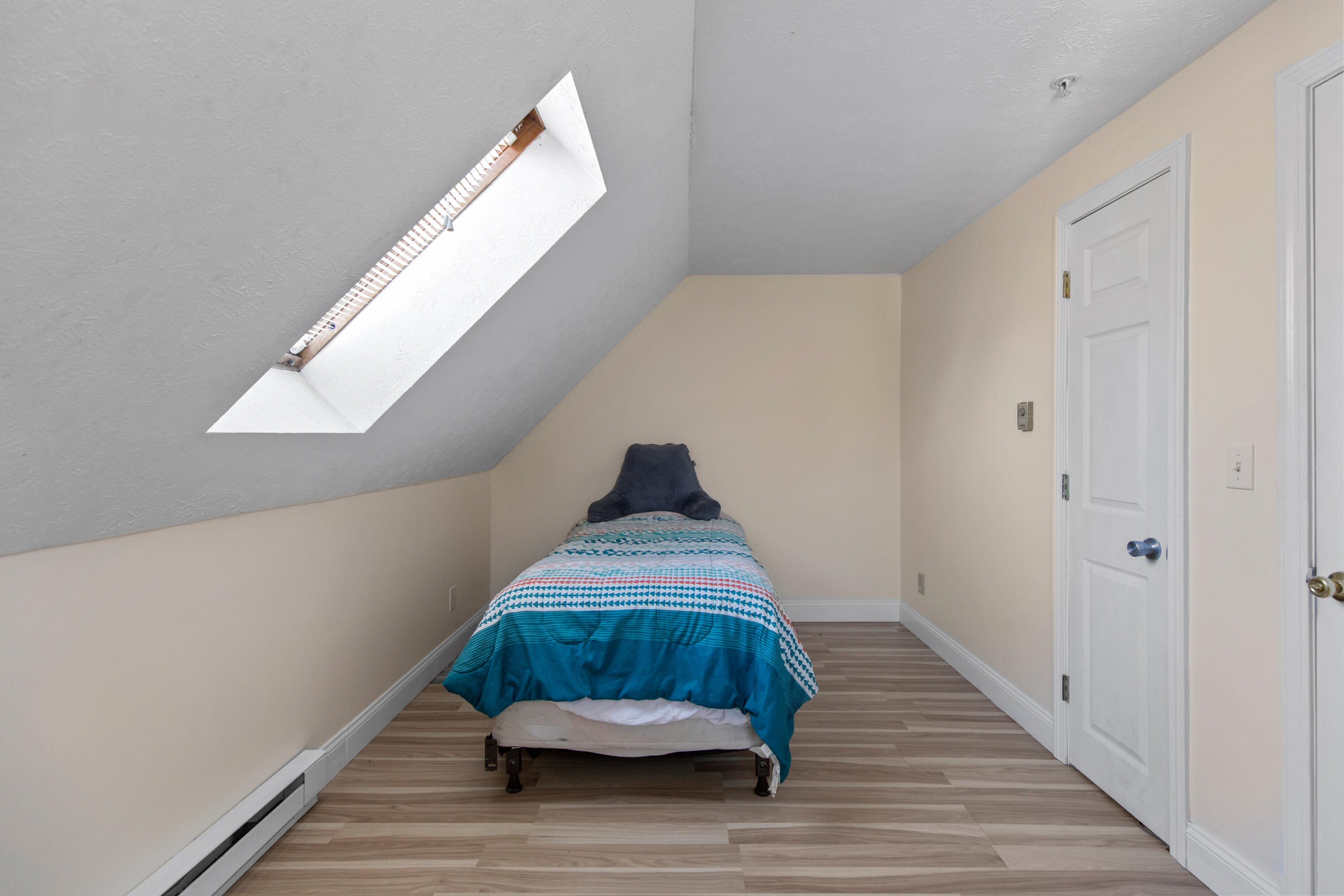 538 Main Street, Unit 5 Sanford, ME 04083 - Photo 13 of 24 538 Main Street5 Springvale015