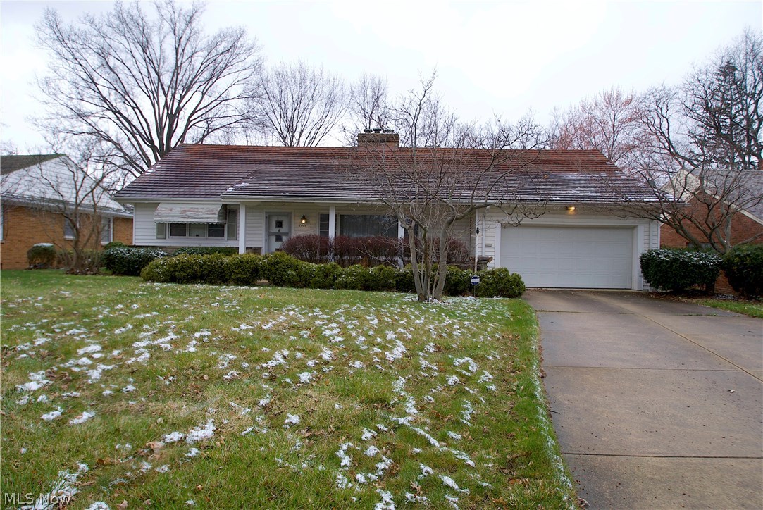 1088 Carver Road Cleveland, OH 44112 - Photo 2 of 33