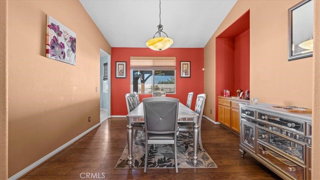 17112 Century Plant Road Apple Valley, CA 92307 - Photo 11 of 44